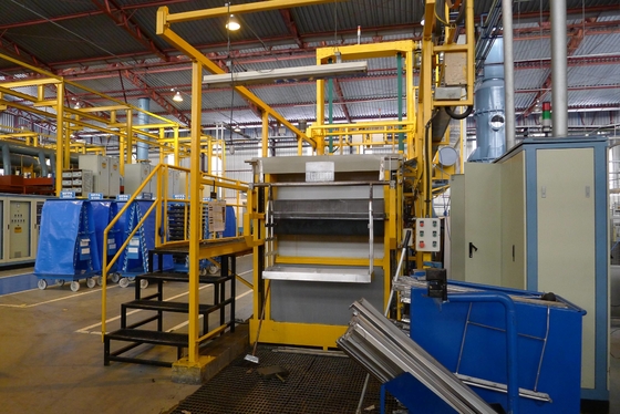 Volledig Automatische het Platerenlijn van Oxydatiechrome